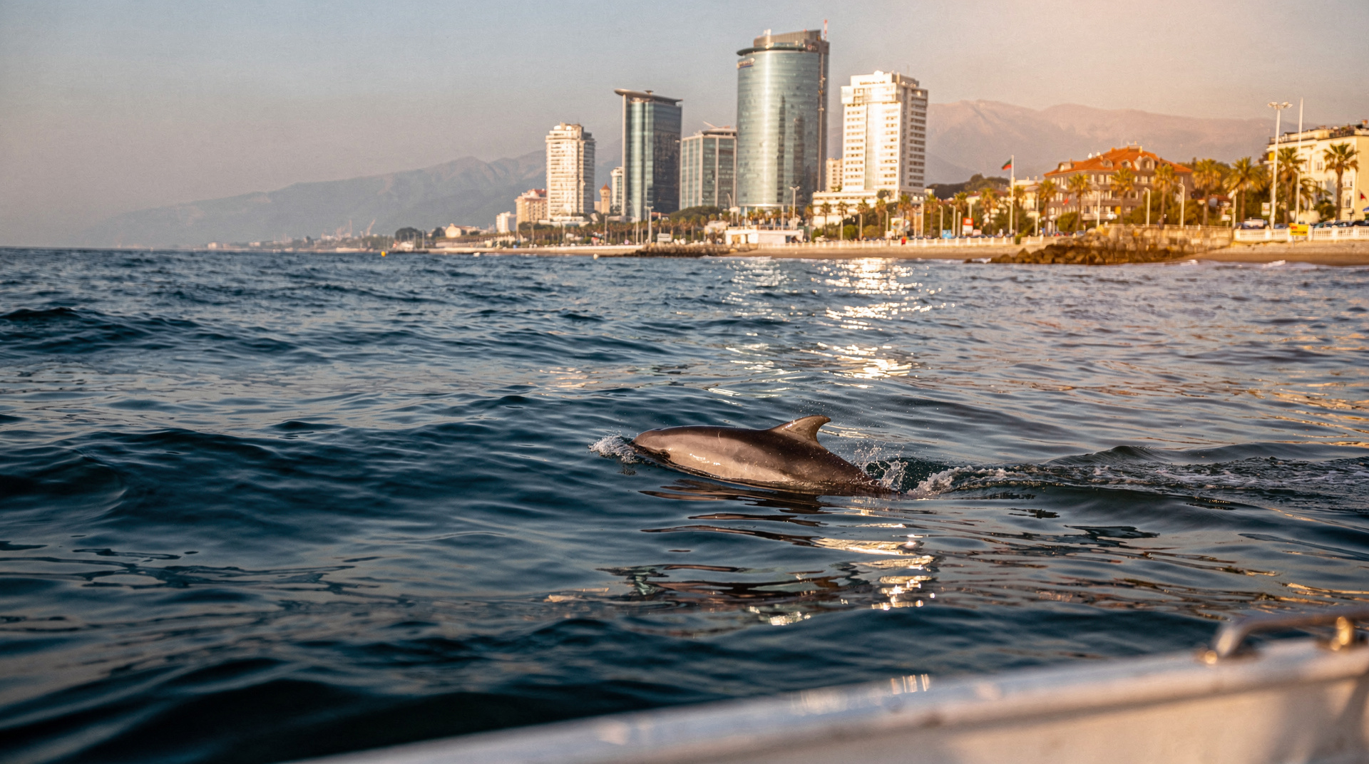 Escursioni in barca sul Mar Nero da Batumi: la guida completa